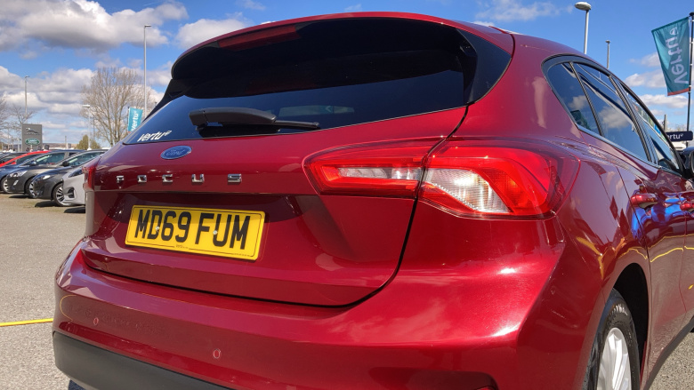 Ford Focus 1.0 EcoBoost 125 Titanium 5dr Auto Petrol Hatchback